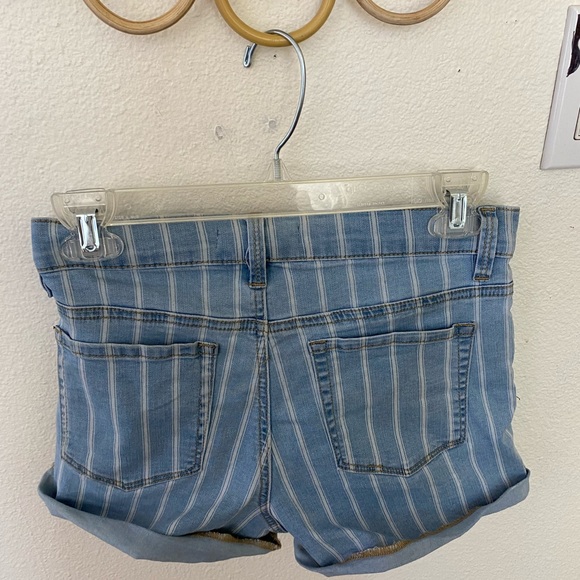 PacSun Striped shorts - Picture 2 of 3